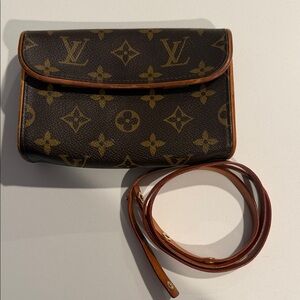 Louis Vuitton Brown and Tan Monogram Pochette Fanny Pack